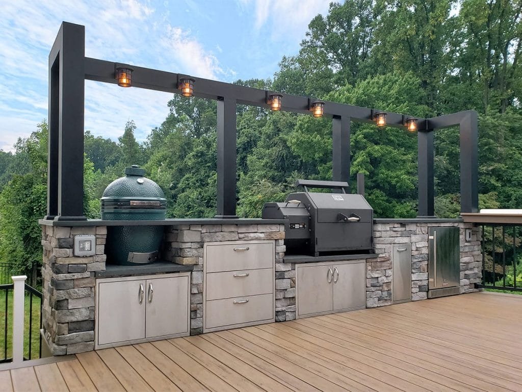 creative outdoor kitchen